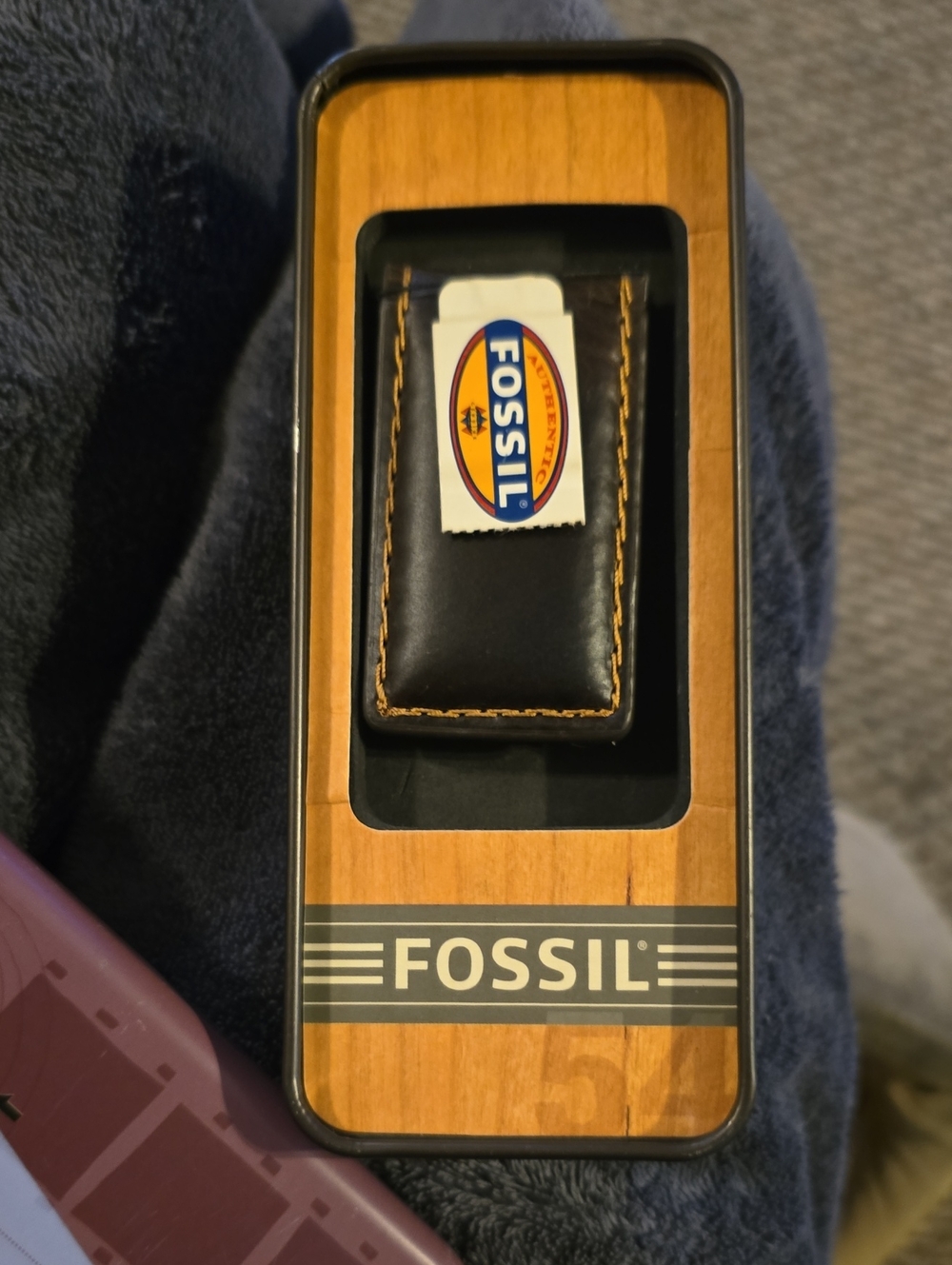 Fossil Black Leather Money Clip with Contrast Stitching